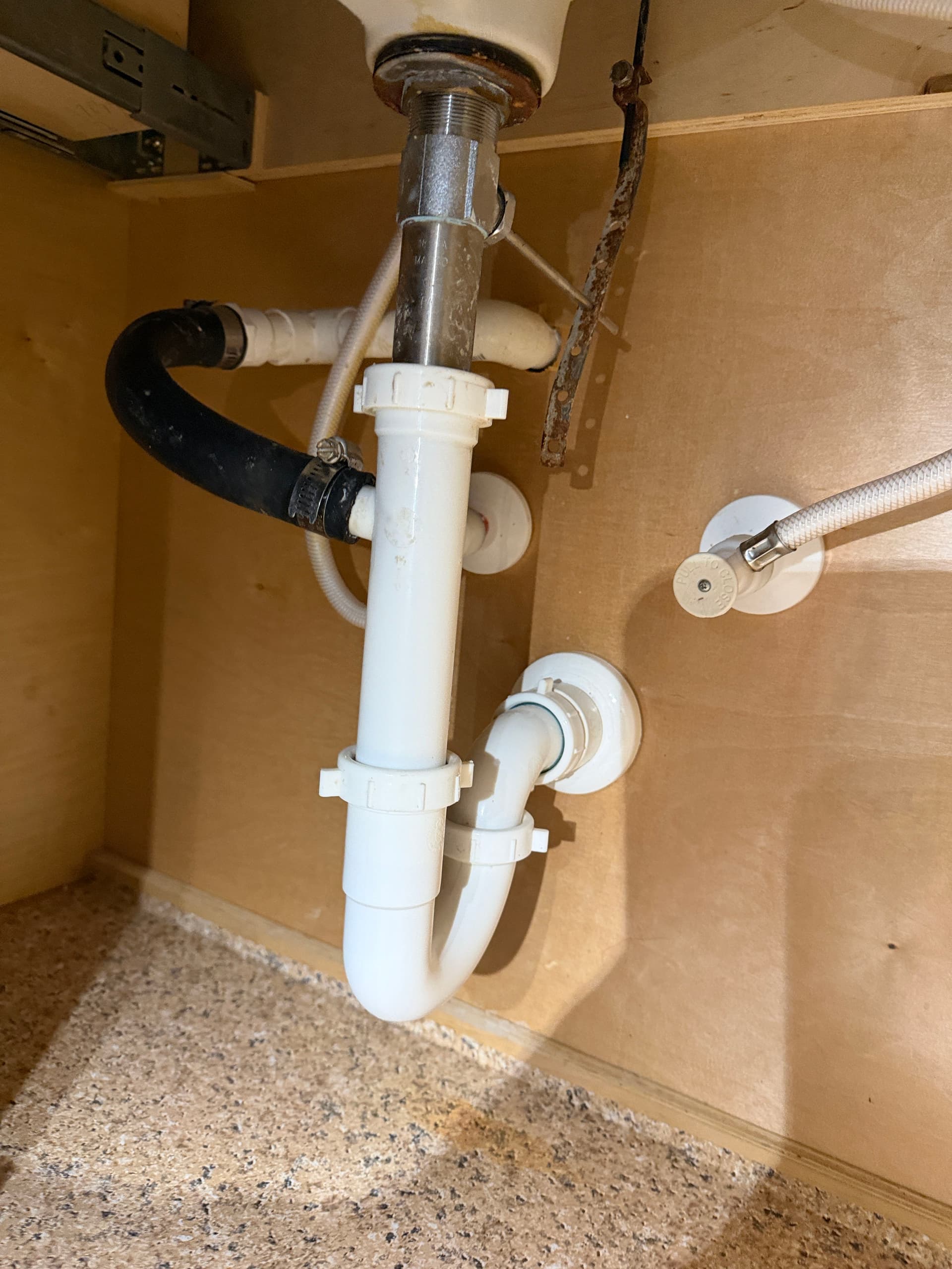 Gallery photos for Overflowing Bathroom Sink Fixed After A/C Drain Blockage: Image #3