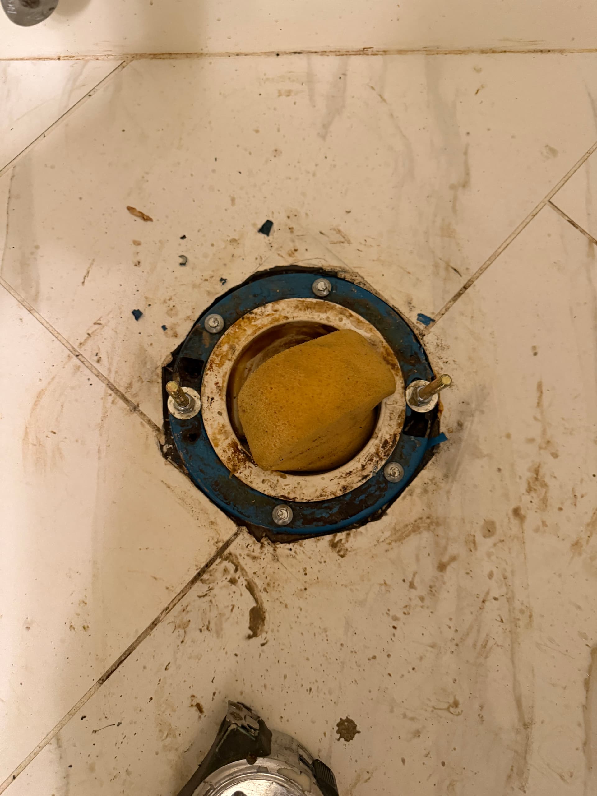 Gallery photos for Toilet Leaking at the Base? Here's What a Proper Fix Looks Like: Image #2